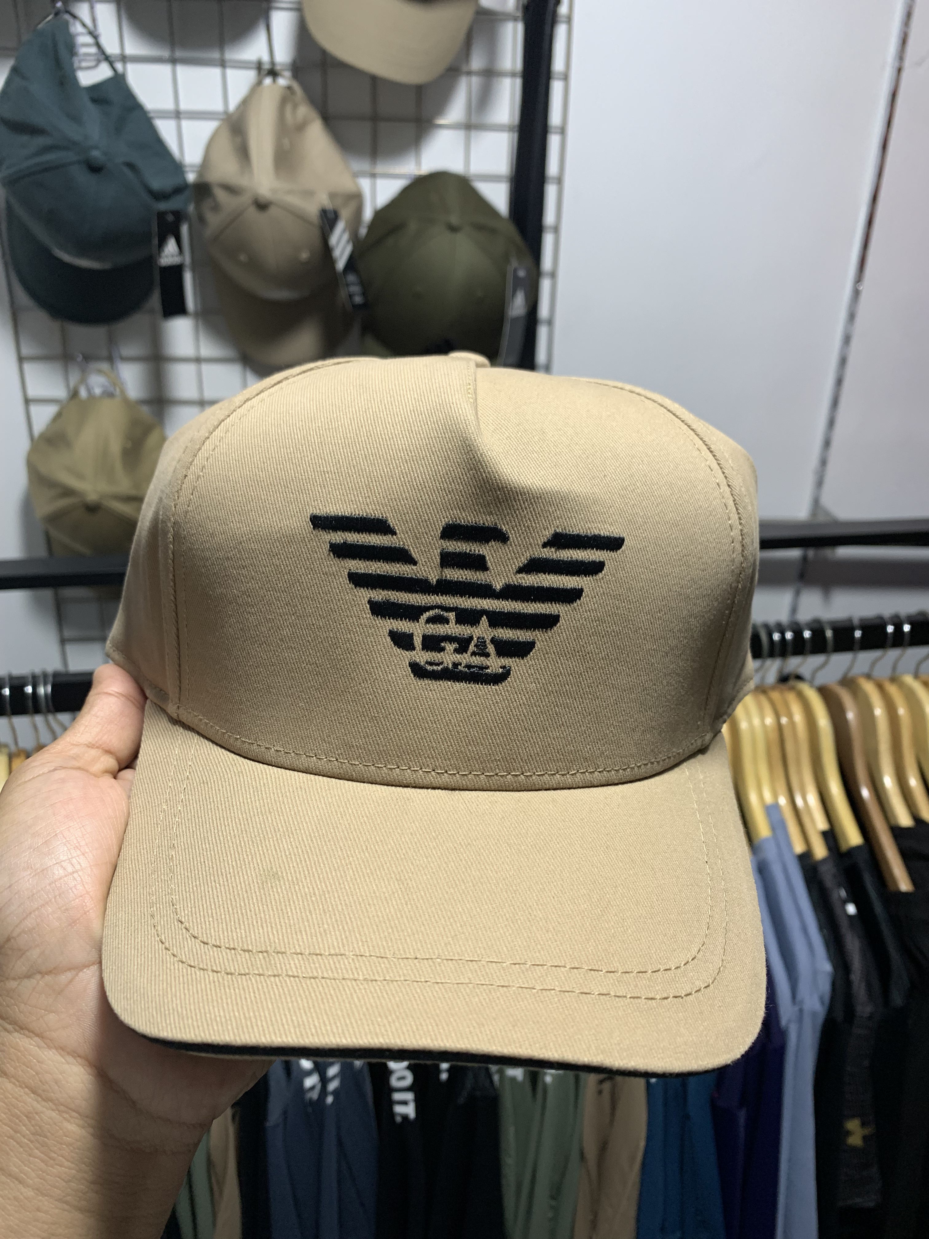 Arm Large Logo Cap beige