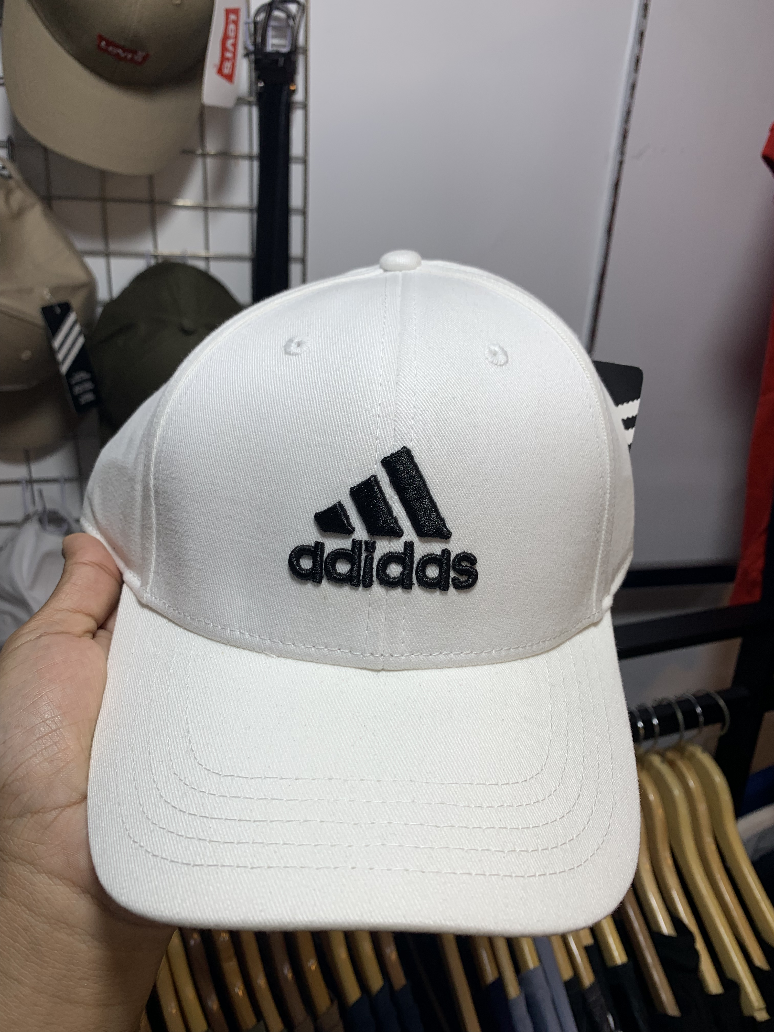 Adi cap White
