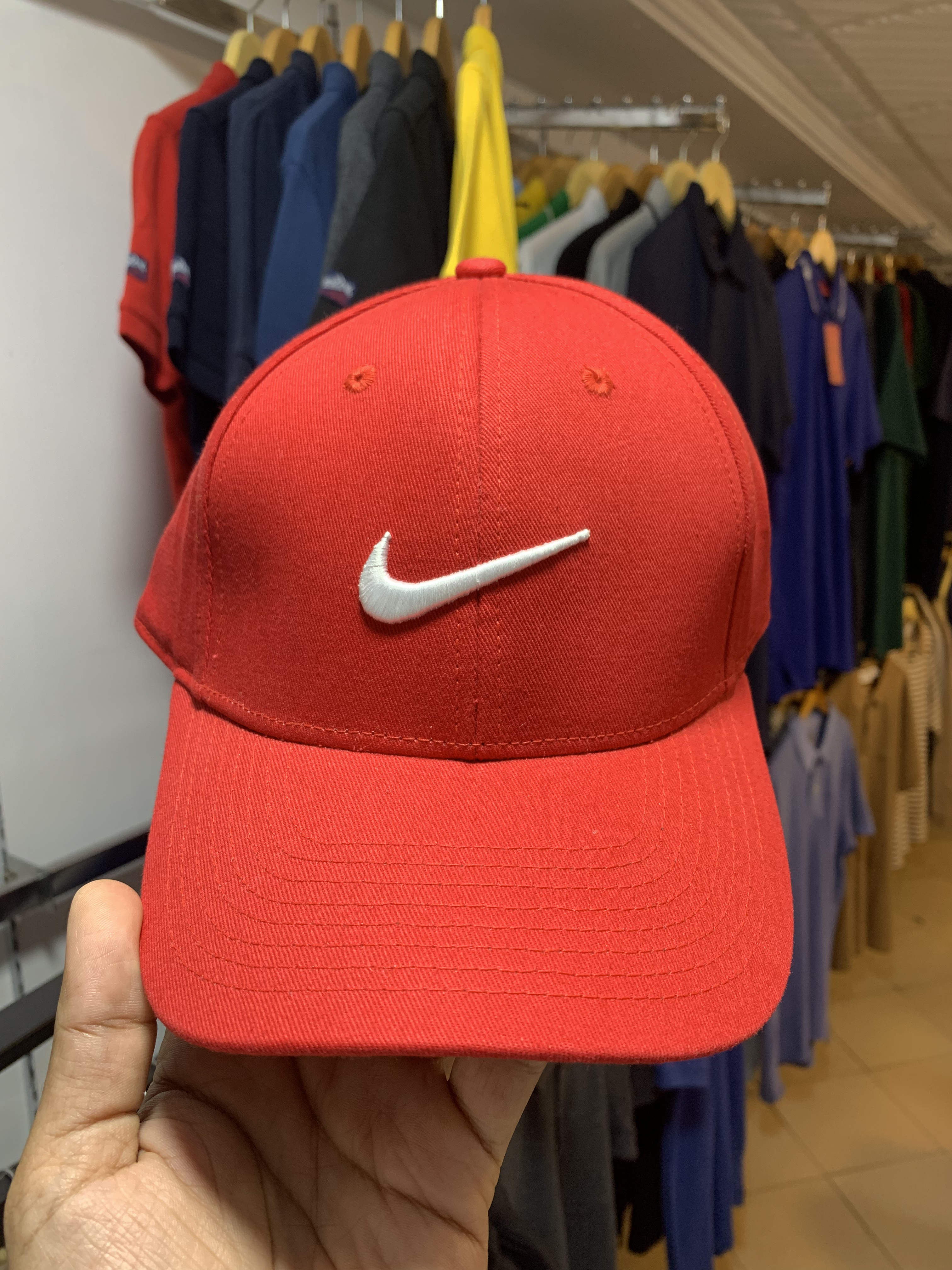 Nik Cap Red