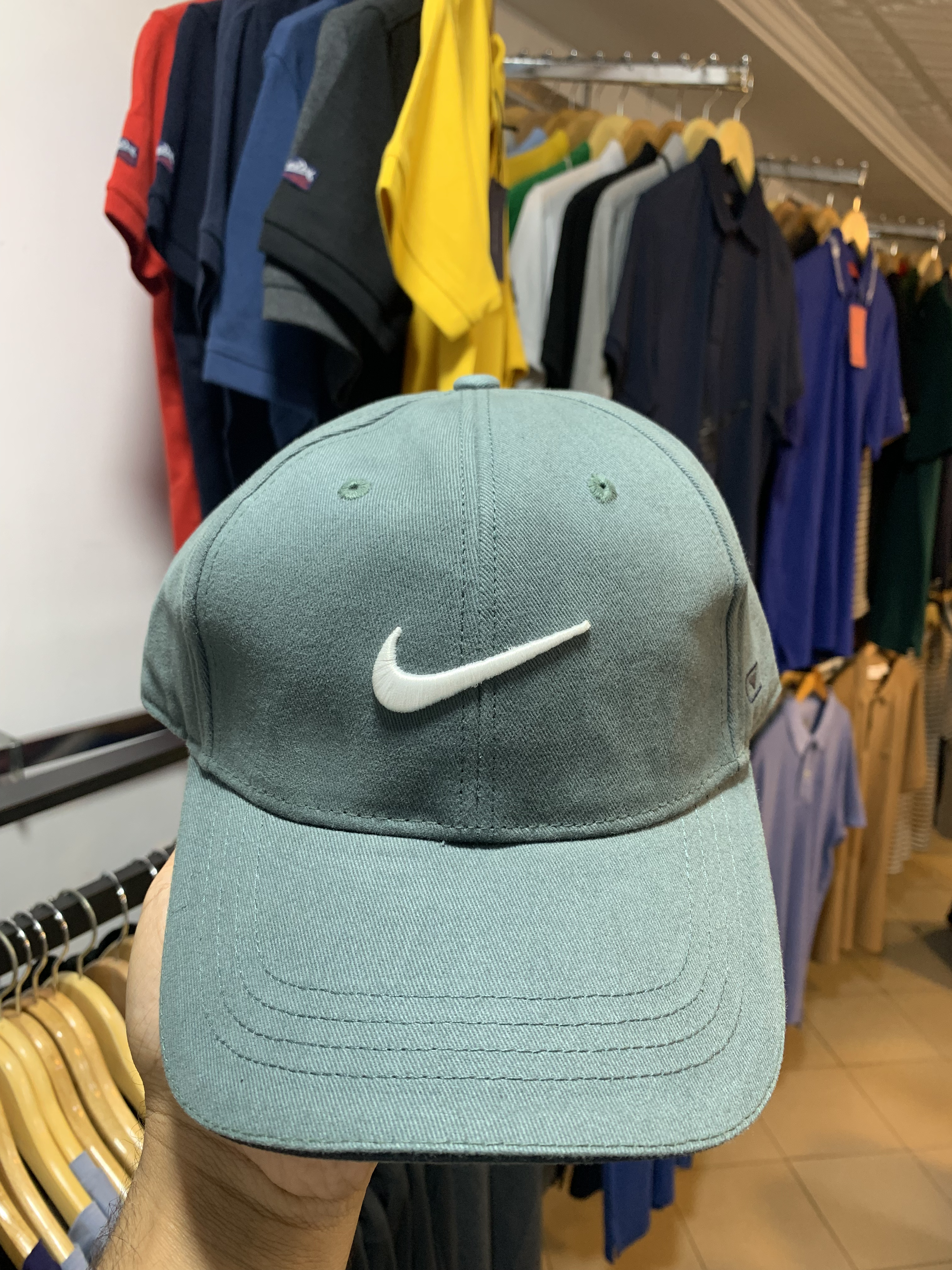 Nik Cap light Grey